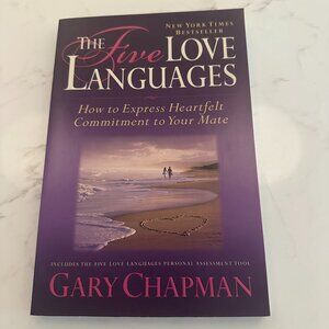 2 for $10!🎁 Like New Paperback "The Five Love Languages" by Gary Chapman